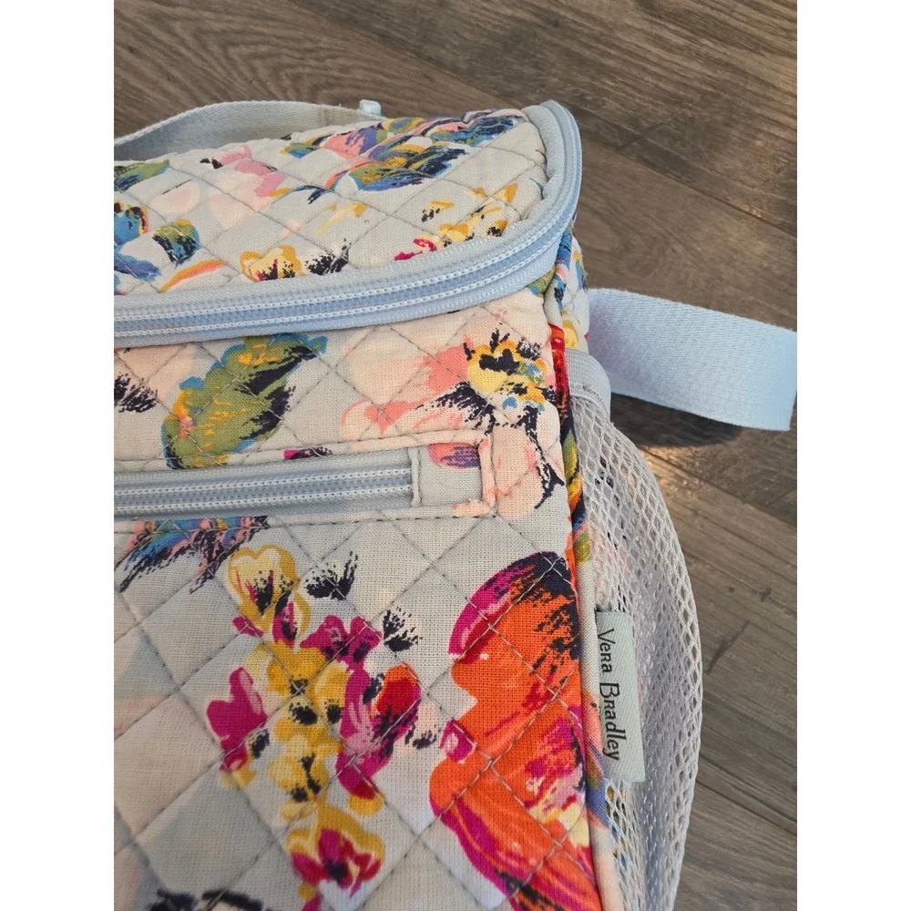 Vera Bradley Quilted Floral Lunch Bag Light Blue Insulated Crossbody Cooler Bag‎